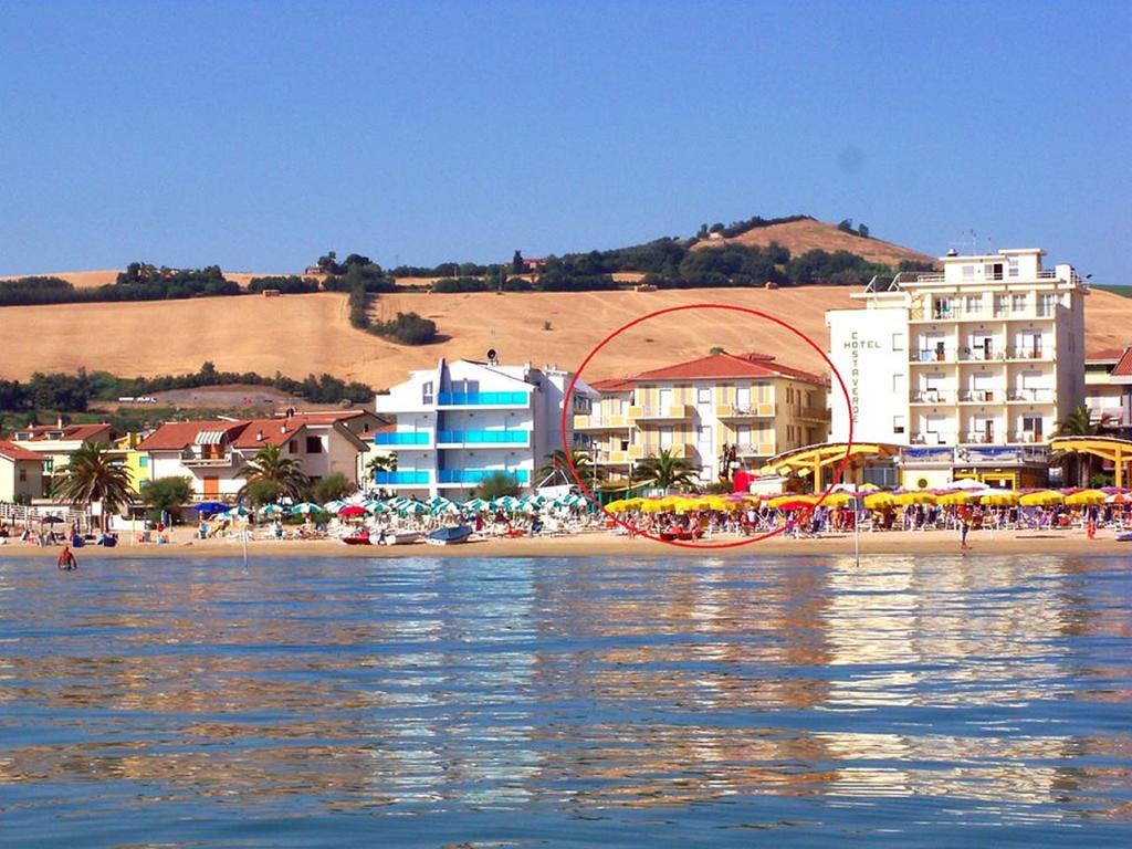 Le Palme 2 Pineto Vacanza Экстерьер фото
